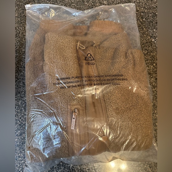 SAVII Janene Sherpa Jacket - Picture 5 of 5